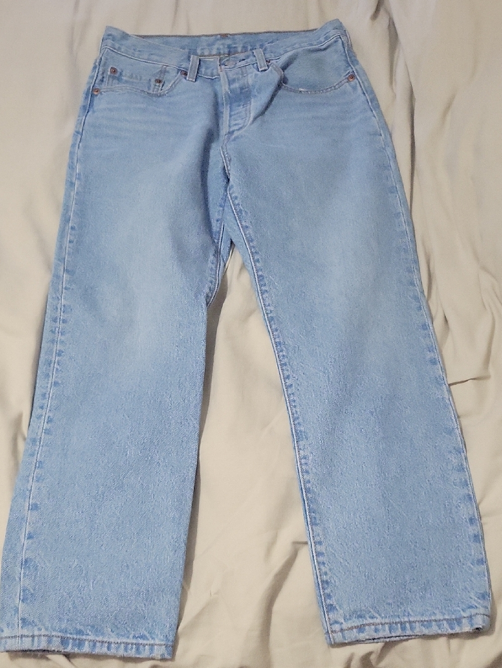 Levis 501 Crop Straight Jeans
